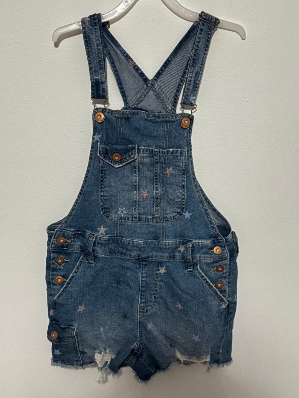 No Boundaries Denim Star Print Short Overalls - Blue